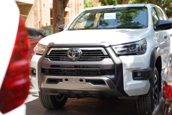Toyota Hilux 1 Toyota Buon Ma Thuot Ms.Suong 0345605068 1